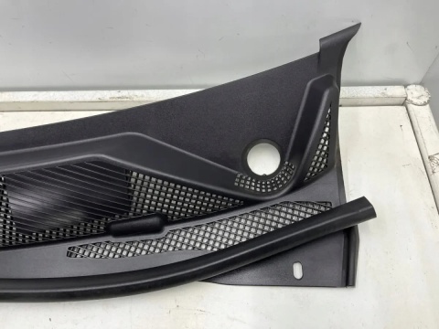 Podszybie Opel Insignia A 08-11r. górne listwa uszczelka KOMPLET Europa