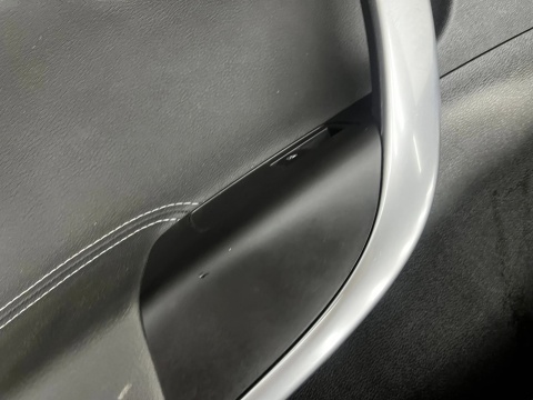 Tapicerka Opel Insignia A 08-17r. kombi boczki drzwi KOMPLET prawy lewy tył przód