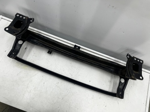 Belka zderzaka VW Caddy 3 III Lift Touran I Lift 10-15r. przednie wzmocnienie pasa dolne chłodnic przód 1t0807109d 5k0807651d