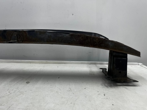 Belka zderzaka VW Caddy 3 III Lift Touran I Lift 10-15r. przednie wzmocnienie pasa dolne chłodnic przód 1t0807109d 5k0807651d