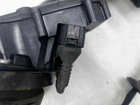 Hak holowniczy VW id.4 id.5 Audi Q4 E-tron 21r.- ELEKTRYCZNY składany na przyczepę oryginalny 11a803881d