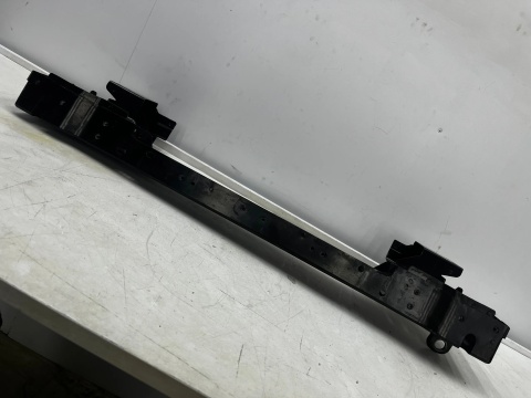 Pas przedni Skoda Enyaq iV 20r.- belka wzmocnienie górne mocowanie poprzeczka 5la805563