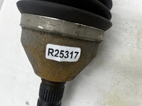Półoś Opel Insignia A 08-17r. 2.0 CDTI DIESEL PRAWA przednia napędowa długa 13219092