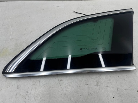 Szyba boczna Opel Insignia A 08-17r. kombi lewy tylny trójkąt karoseryjna 13237827