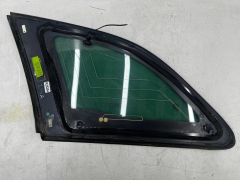 Szyba boczna Opel Insignia A 08-17r. kombi lewy tylny trójkąt karoseryjna 13237827