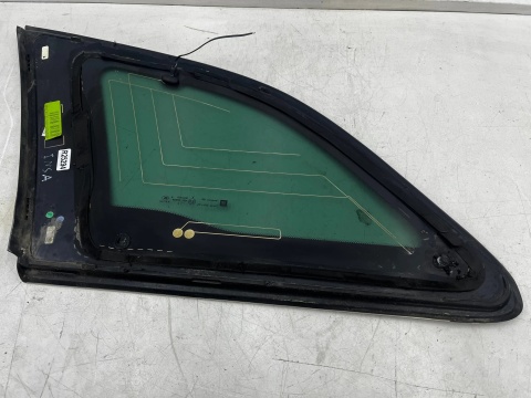 Szyba boczna Opel Insignia A 08-17r. kombi lewy tylny trójkąt karoseryjna 13237827