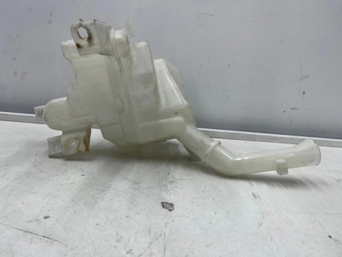 Zbiorniczek spryskiwaczy Mazda 3 II BL 08-13r. zbiornik na płyn do szyby przedniej bez pompek bbm467480