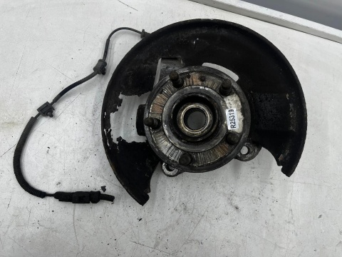 Zwrotnica Opel Insignia A Saab 9-5 II 08-17r. 2.0 CDTi PRAWA przednia piasta z czujnikiem ABS prawy przód