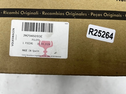 Lampa Seat Alhambra I Lift 00-10r. NOWA lewa tylna w klapę bagażnika EU Oryginalna 7m7945093e