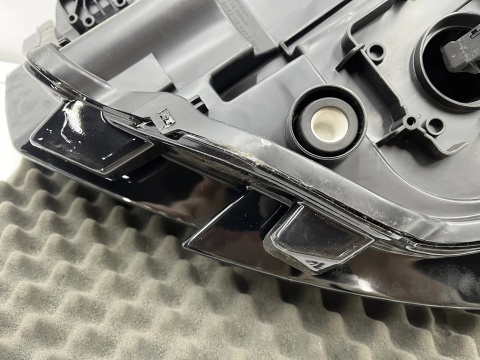 Lampa reflektor Audi A3 8v LIFT 16-20r. prawa przednia BI-XENON EU oryginalna