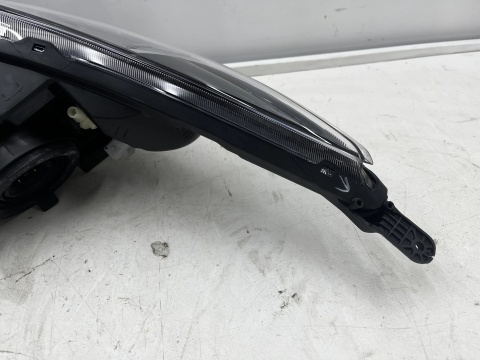 Lampa reflektor Chevrolet Cruze I 1 j300 09-12r. NOWA prawa przednia oryginał Europa prawy przód 95137776