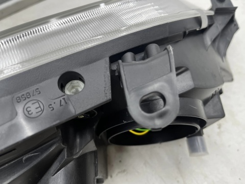 Lampa reflektor Toyota Avensis I T22 Lift 00-03r. NOWA lewa oryginał Europa jasna lewy przód 92101a2350