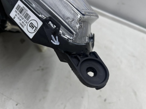 Lampa reflektor Toyota Verso 09-13r. NOWA prawa przednie oryginał KSENON Europa prawy przód 81140-0f101