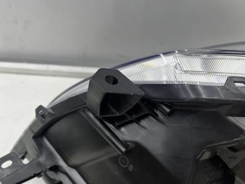 Lampa reflektor Toyota Verso 09-13r. NOWA prawa przednie oryginał KSENON Europa prawy przód 81140-0f101