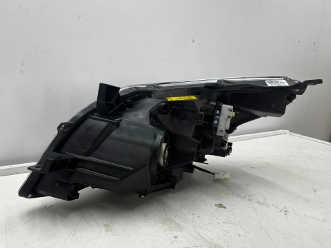 Lampa reflektor Toyota Verso 09-13r. NOWA prawa przednie oryginał KSENON Europa prawy przód 81140-0f101