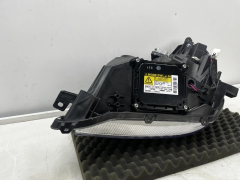 Lampa reflektor Toyota Verso 09-13r. NOWA prawa przednie oryginał KSENON Europa prawy przód 81140-0f101