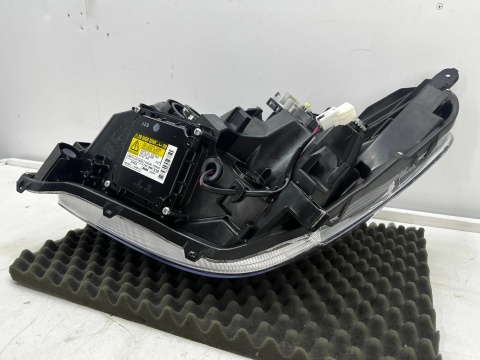 Lampa reflektor Toyota Verso 09-13r. NOWA prawa przednie oryginał KSENON Europa prawy przód 81140-0f101