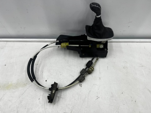 Lewarek zmiany biegów Opel Insignia A 08-17r. 2.0 CDTI wybierak dźwignia 55563829