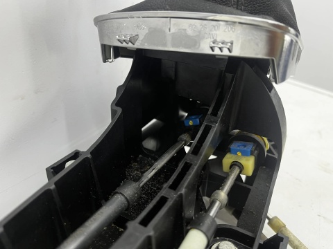Lewarek zmiany biegów Opel Insignia A 08-17r. 2.0 CDTI wybierak dźwignia 55563829