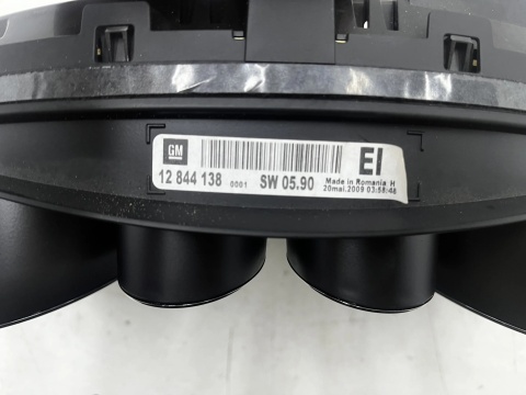 Licznik Opel Insignia A 08-13r. 2.0 CDTi zegary wyświetlacz 12844138