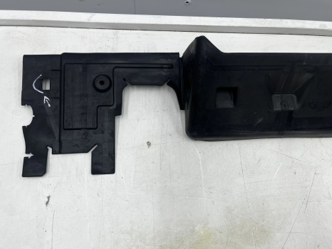 Osłona chłodnicy BMW iX3 G08 20-25r. DOLNA kierownica powietrza pasa przedniego ramka mocowanie wlot 9854745