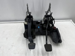 Pedał Hamulca Opel Insignia A 08-13r. pedał hamulca sprzęgła KOMPLET EUROPA 13228166