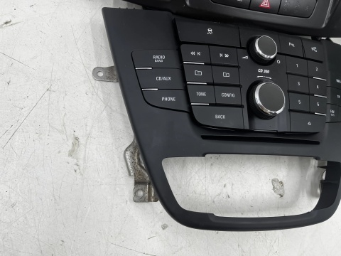 Radio Opel Insignia A tuner CD 300 fabryczny czytnik panel wyświetlacz