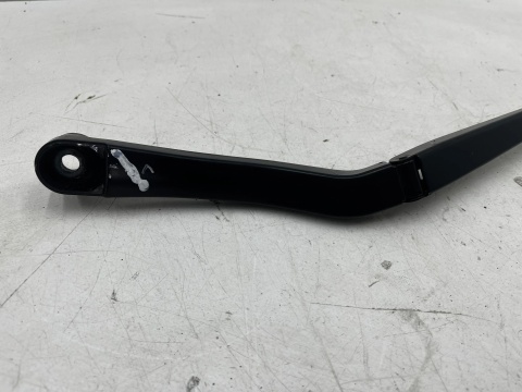 Ramię wycieraczki Opel Insignia A 08-17r. lewa strona kierowcy lewy przód 13227398