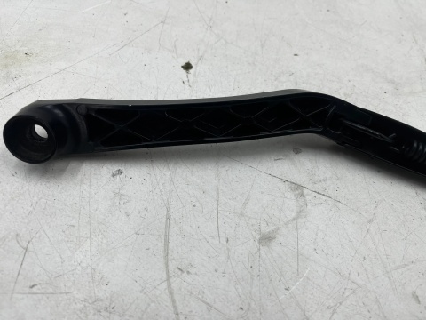 Ramię wycieraczki Opel Insignia A 08-17r. lewa strona kierowcy lewy przód 13227398