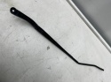 Ramię wycieraczki Opel Insignia A 08-17r. prawa strona pasażera prawy przód 13227399