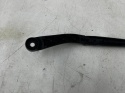 Ramię wycieraczki Opel Insignia A 08-17r. prawa strona pasażera prawy przód 13227399