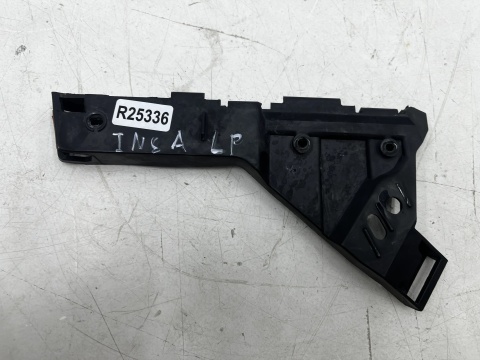 Ślizg Opel Insignia A 08-17r. mocowanie zderzaka wspornik lewe przednie błotnika 13238443