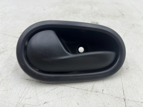 Klamka Dacia Sandero 2 II Logan 2 II 12-20r. wewnętrzna rączka uchwyt drzwi lewa przednia 806717698r
