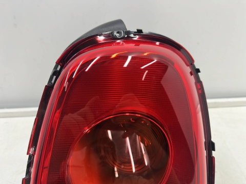 Lampa Mini One Cooper Cabrio III F55 F56 F57 14-18r. NOWA prawa tylna EU Oryginalna w błotnik 5D 3D prawy tył 7297434