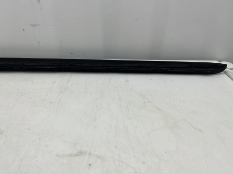Listwa Ford Galaxy MK3 15-23r. prawa nakładka zgarniająca szyby przedniej czołowej zaślepka Numer katalogowy części (OEM): em2b
