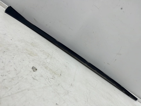 Listwa Hyundai i40 11-19r. NOWA prawa nakładka zgarniająca szyby przedniej czołowej zaślepka 861323z000