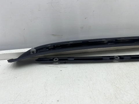 Listwa Hyundai i40 11-19r. NOWA prawa nakładka zgarniająca szyby przedniej czołowej ze ślizgiem zaślepka 861323z000 861393z000