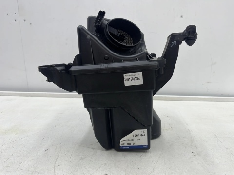 Obudowa filtra powietrza Ford Focus C-max Volvo C30 C40 V40 04-11r 1.6d 1.6b TDCi nowa obudowa z przepływomierzem