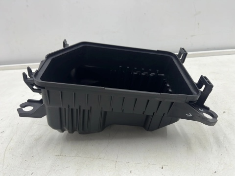 Obudowa filtra powietrza Kia Ceed 2 II Hyundai i30 II 11-18r. 1.4b 1.6b dolna obudowa 281123X000