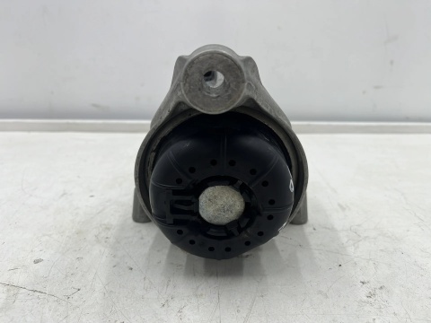Poduszka silnika Audi A4 B9 8w Audi A5 II 8w F5 15-24r prawe mocowanie łapa silnika oryginalna 8w0199372cp