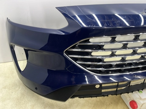 Zderzak przedni Ford Kuga Mk3 III 19-24r. Przedlift przód 4XPDC LV4B-8200-GD