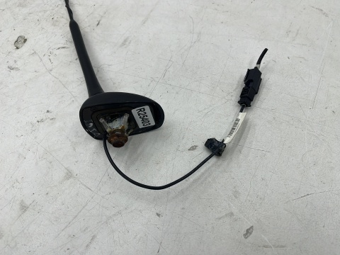 Antena Opel Insignia A 08-17r. bat radia na dach 13288742