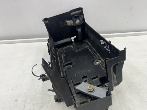 Podstawa akumulatora Opel Insignia A 2.0 CDTi obudowa 13310741