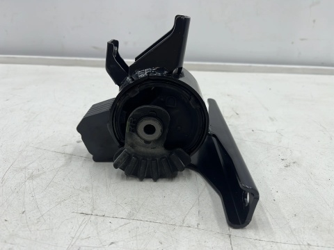Poduszka silnika Fiat Sedici Suzuki Sx4 05-14r. 1.9D diesel mocowanie łapa silnika nowe orginalne 71750024