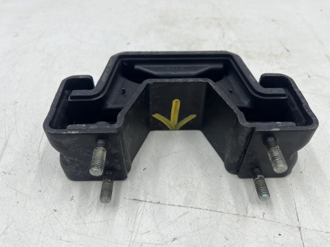 Poduszka silnika Fiat Sedici Suzuki Sx4 05-14r. 1.9D diesel mocowanie łapa silnika nowe oryginalne 71743957