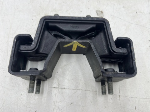 Poduszka silnika Fiat Sedici Suzuki Sx4 05-14r. 1.9D diesel mocowanie łapa silnika nowe oryginalne 71743957