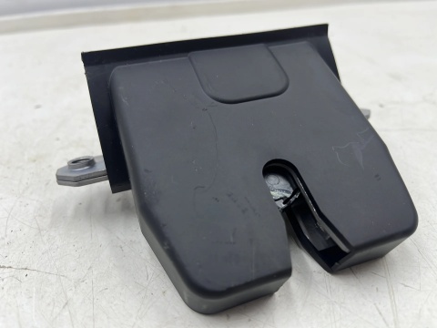 Zamek klapy bagażnika Land Rover Freelander 2 II Evoque 1 I 06-18r. mechanizm lr072417