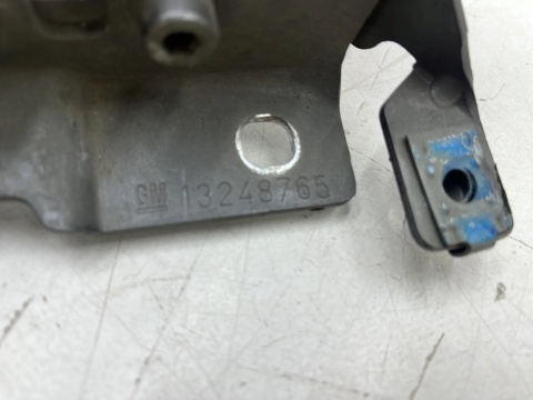 Zawias maski Opel Insiignia 1 A 08-17r. pokrywy silnika lewy prawy komplet 12841601 12841600