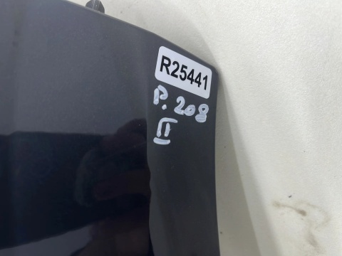 Zderzak tylny Peugeot 208 2 II 19r.- tył 4XPDC 9823195380