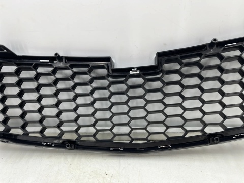Atrapa Chevrolet Spark 3 III 10-15r. grill przednia maskownica zderzaka 95961829